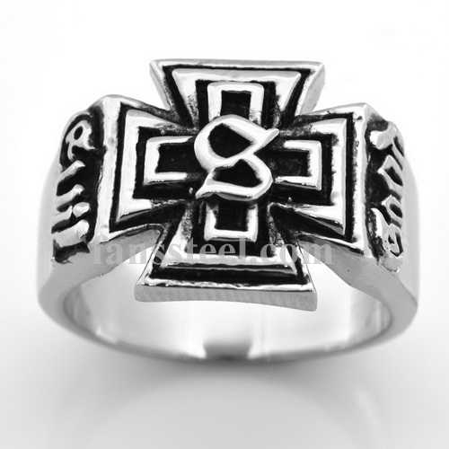 FSR08W68  Concentric Maltese Cross  Ring